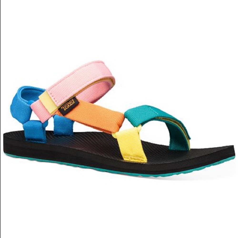 90s multi women’s Tevas, size 9